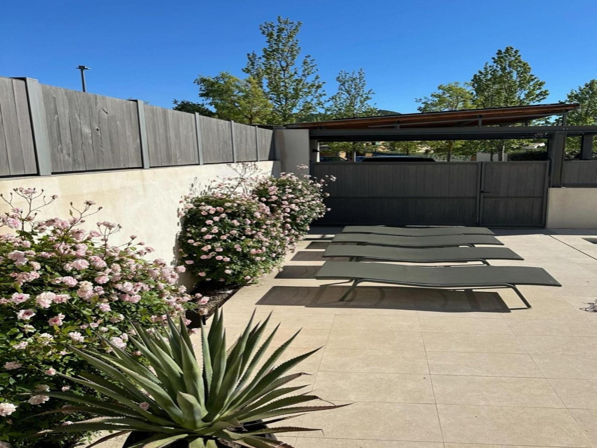 Modern Villa With Private Pool In Malauc N Malaucène エクステリア 写真